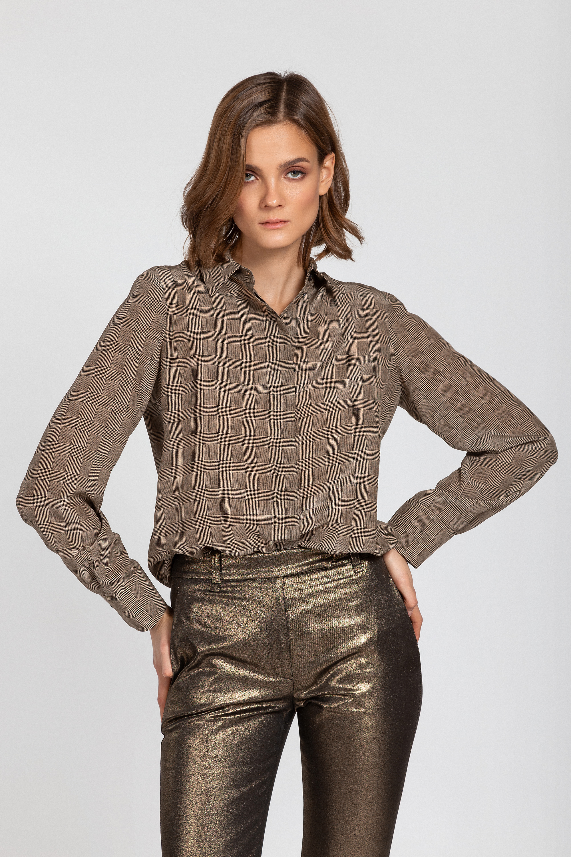 Классическая блузка из натурального шелка VASSA&Co