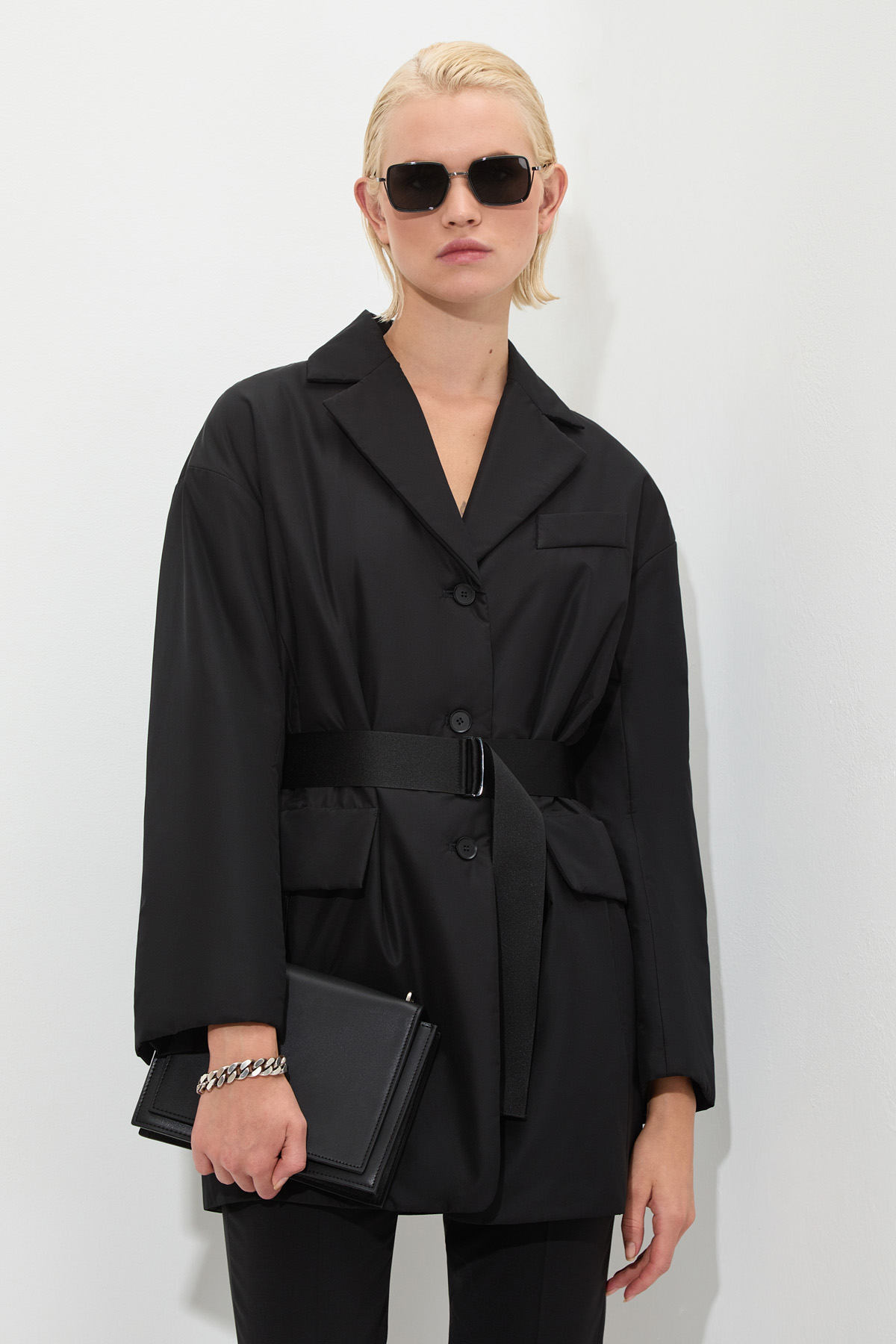 Куртка - жакет в черном цвете VASSA&Co