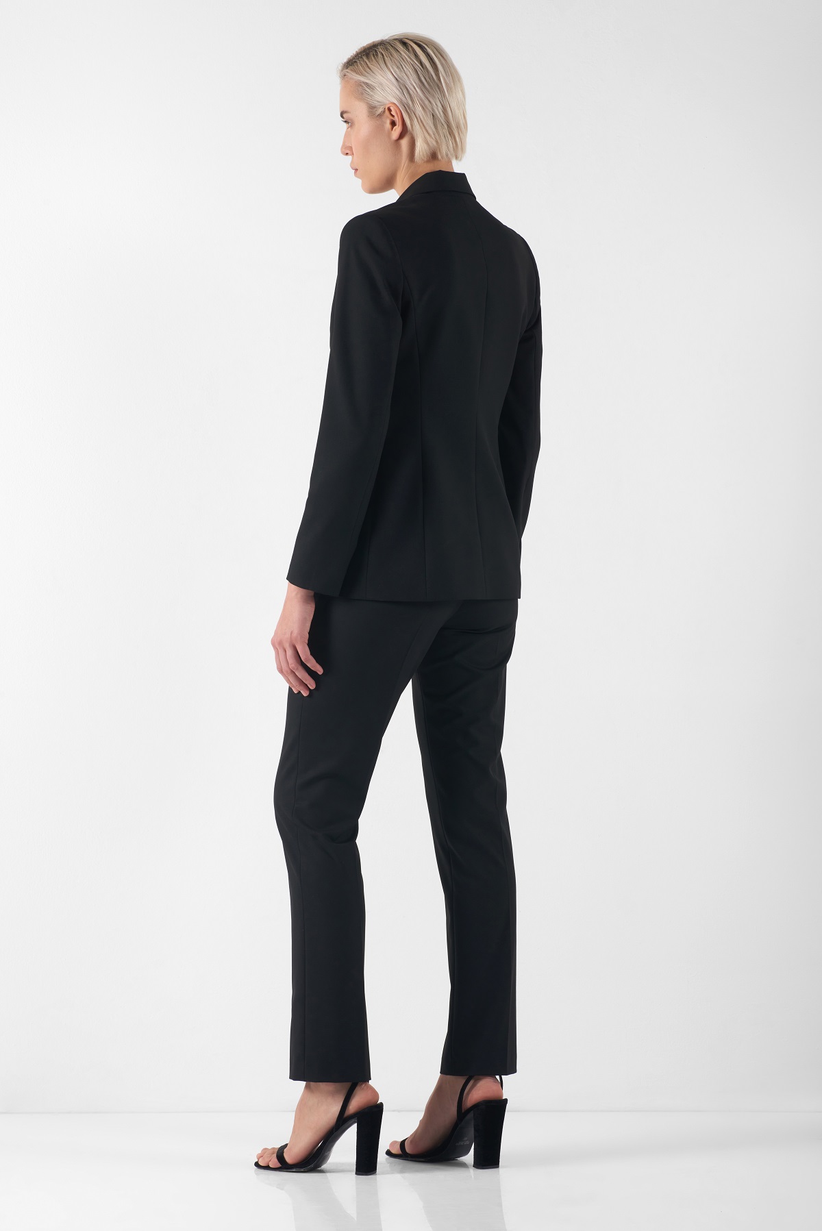 

Жакет в черном цвете VASSA&Co, Черный, VASSA&Co V225315N-1223C99