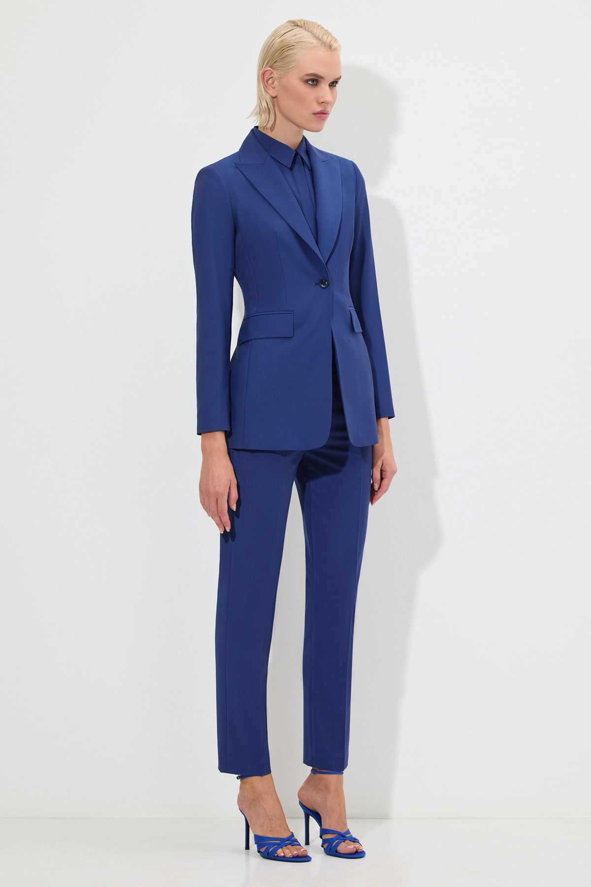 Жакет с манишкой Женский ЖАКЕТ VASSA&Co Синий