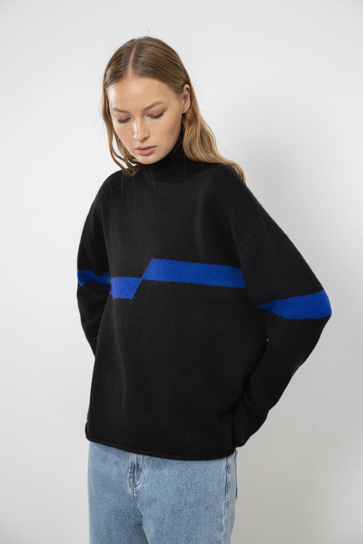 

Джемпер женский VASSA&Co, Черный, VASSA&Co PLKZ2223C99