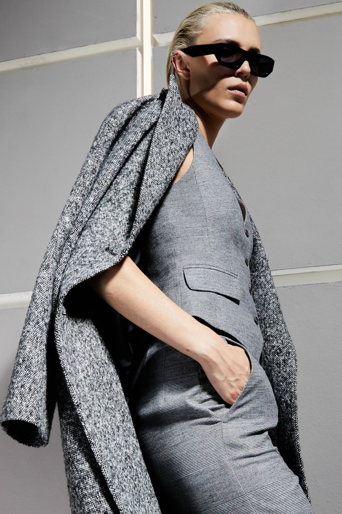 Дизайнерская женская одежда VASSA&Co | Официальный сайт